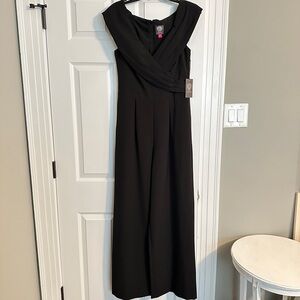 NWT Vince Camuto Black Jumpsuit - Size 6
